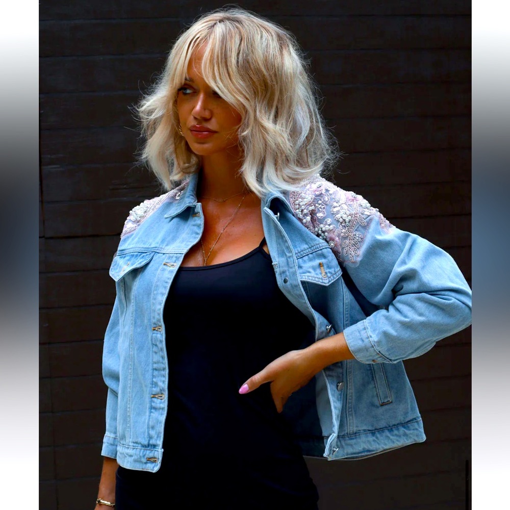 Statement Denim Jacket ๐ฅ๐ฅ - Picture 3 of 5